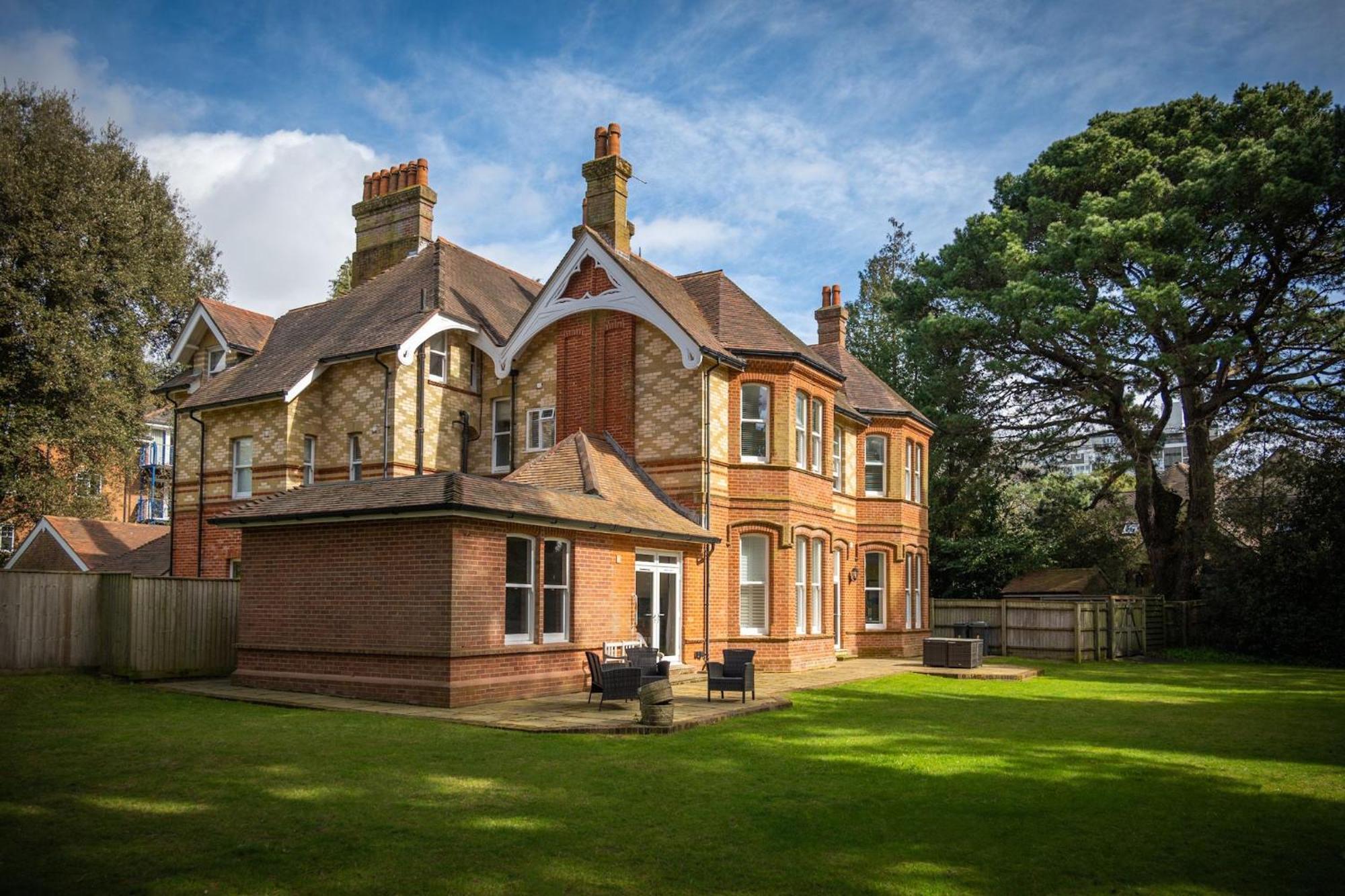 Villa Opulence à Bornemouth Extérieur photo